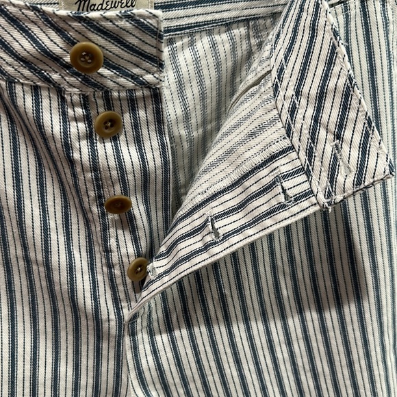 MADEWELL Emmett Railroad Stripe Wide Leg Cropped Jeans
Size 32 - Picture 9 of 12